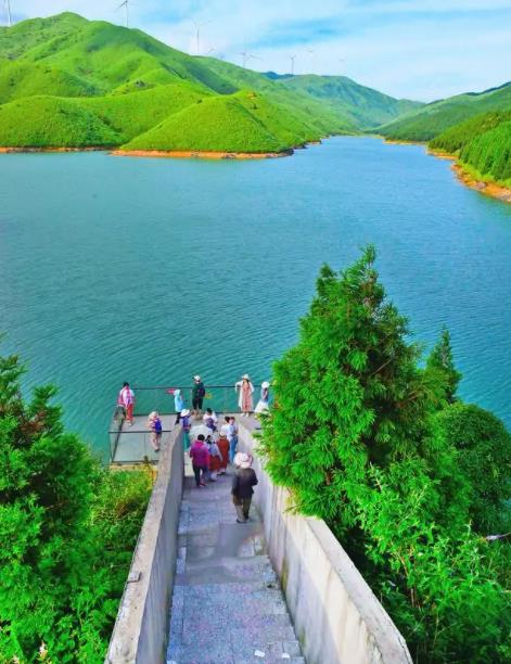 天湖旅游风景区